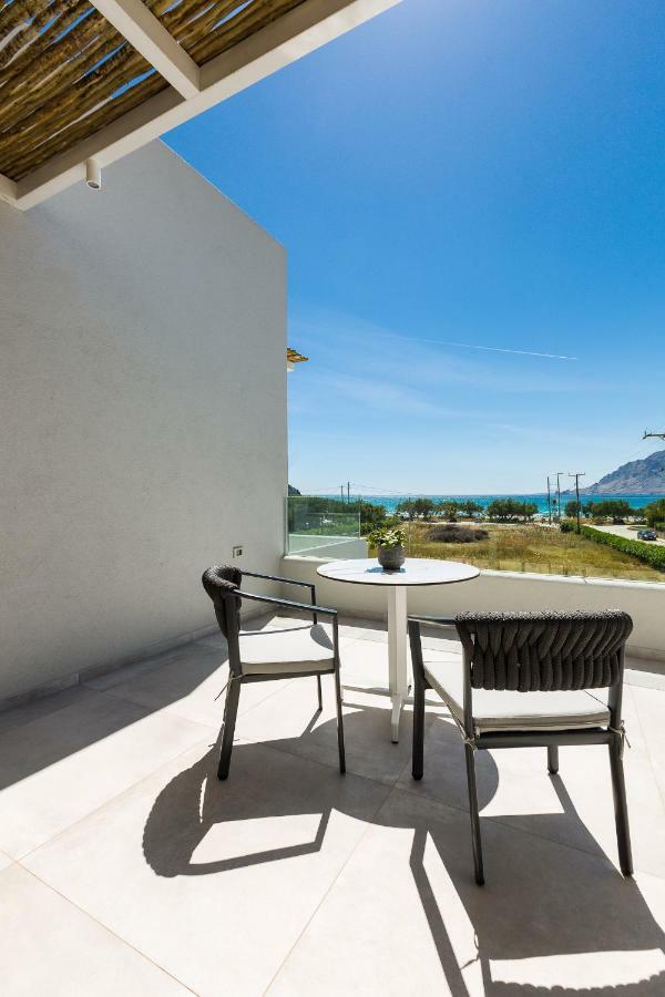 Naiades Apartment- Minthi/ 1 Bedroom, Beachfront プラキアス エクステリア 写真